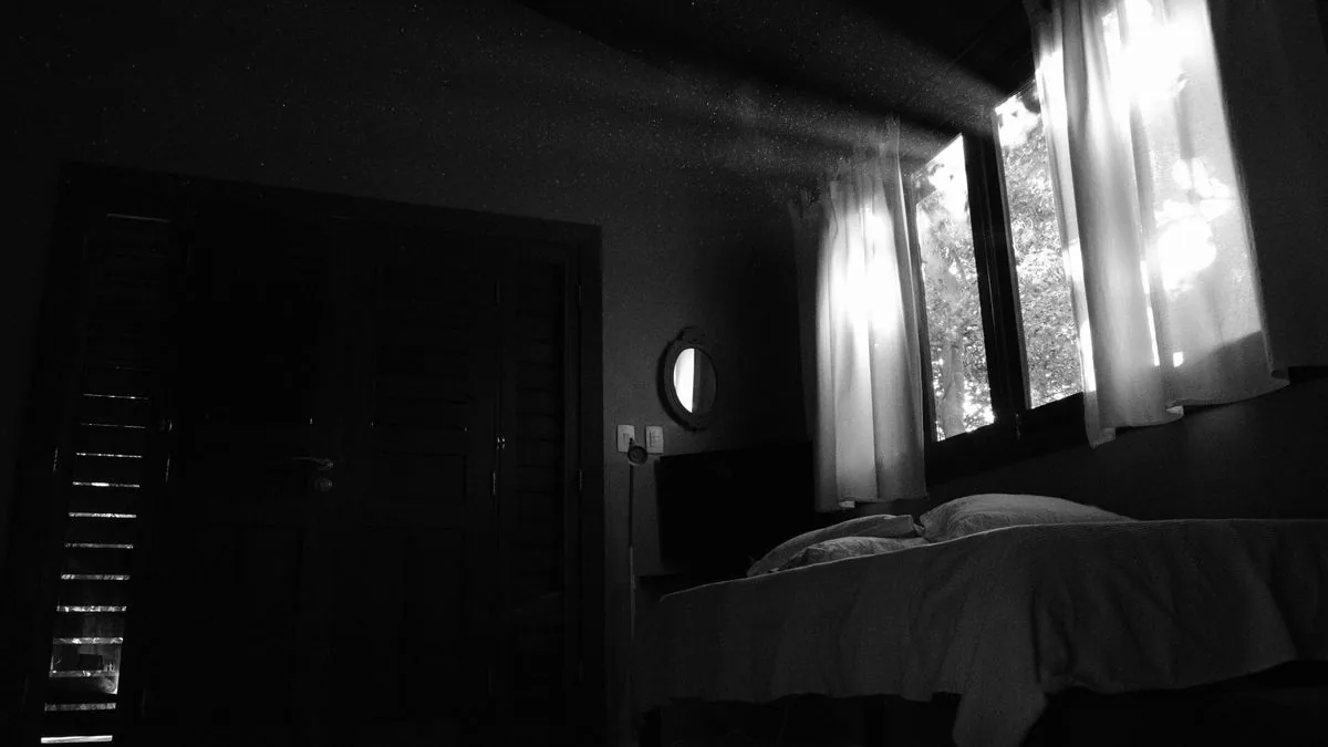 Blackout Curtain Measuring for Full Light Coverage — illustrative photo