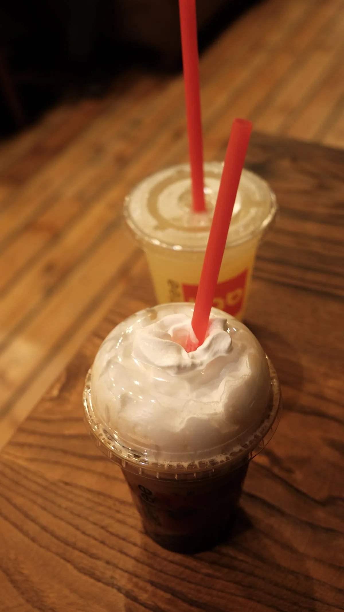 Cold Foam Vs Whipped Cream — illustrative photo
