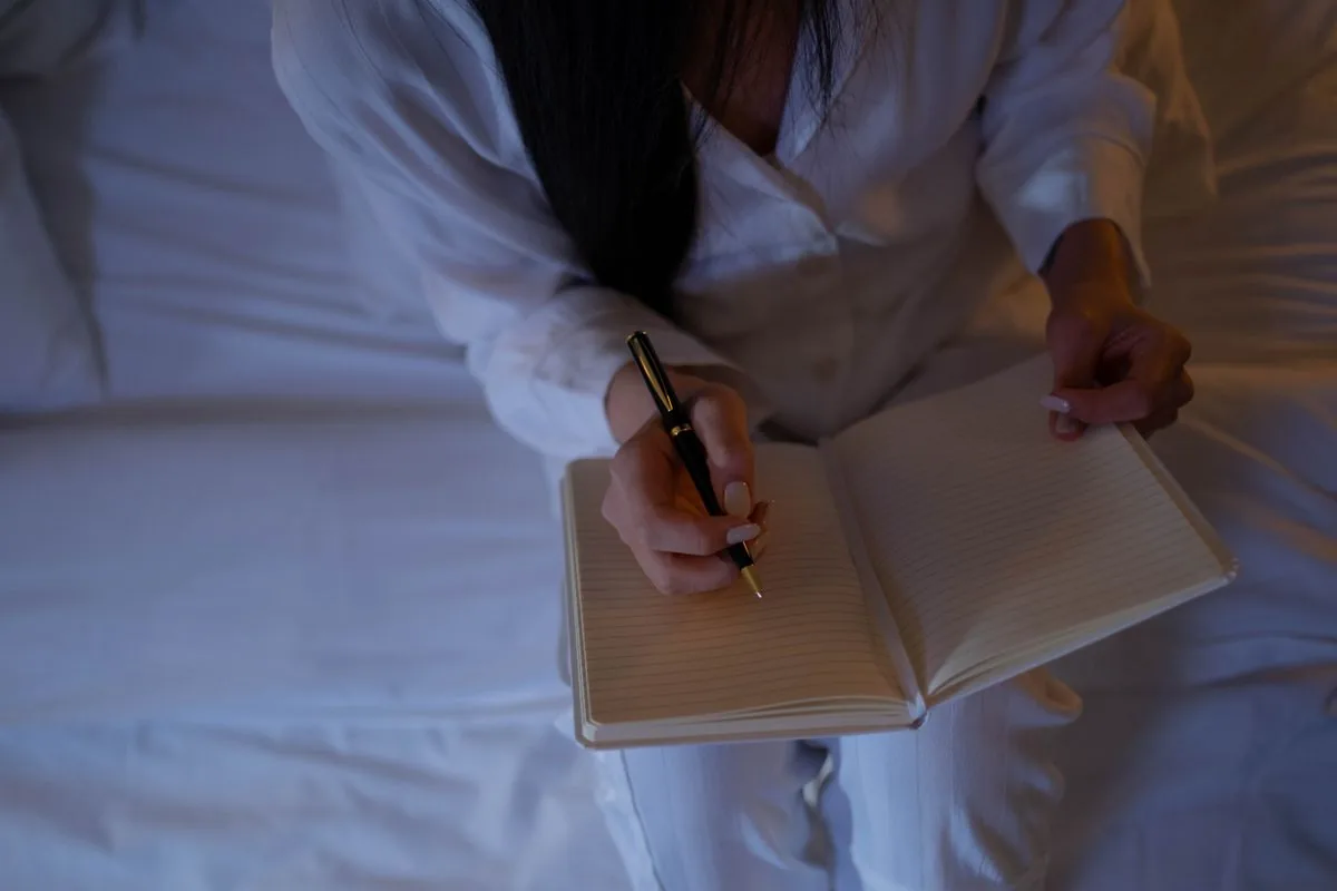 Dreaming About Someone Meaning Explained — illustrative photo