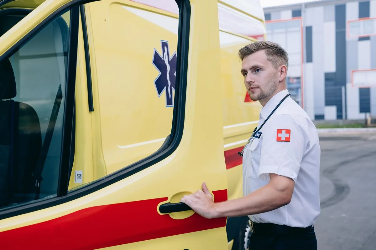 Entry Level Paramedic Starting Pay and First Year Reality — illustrative photo