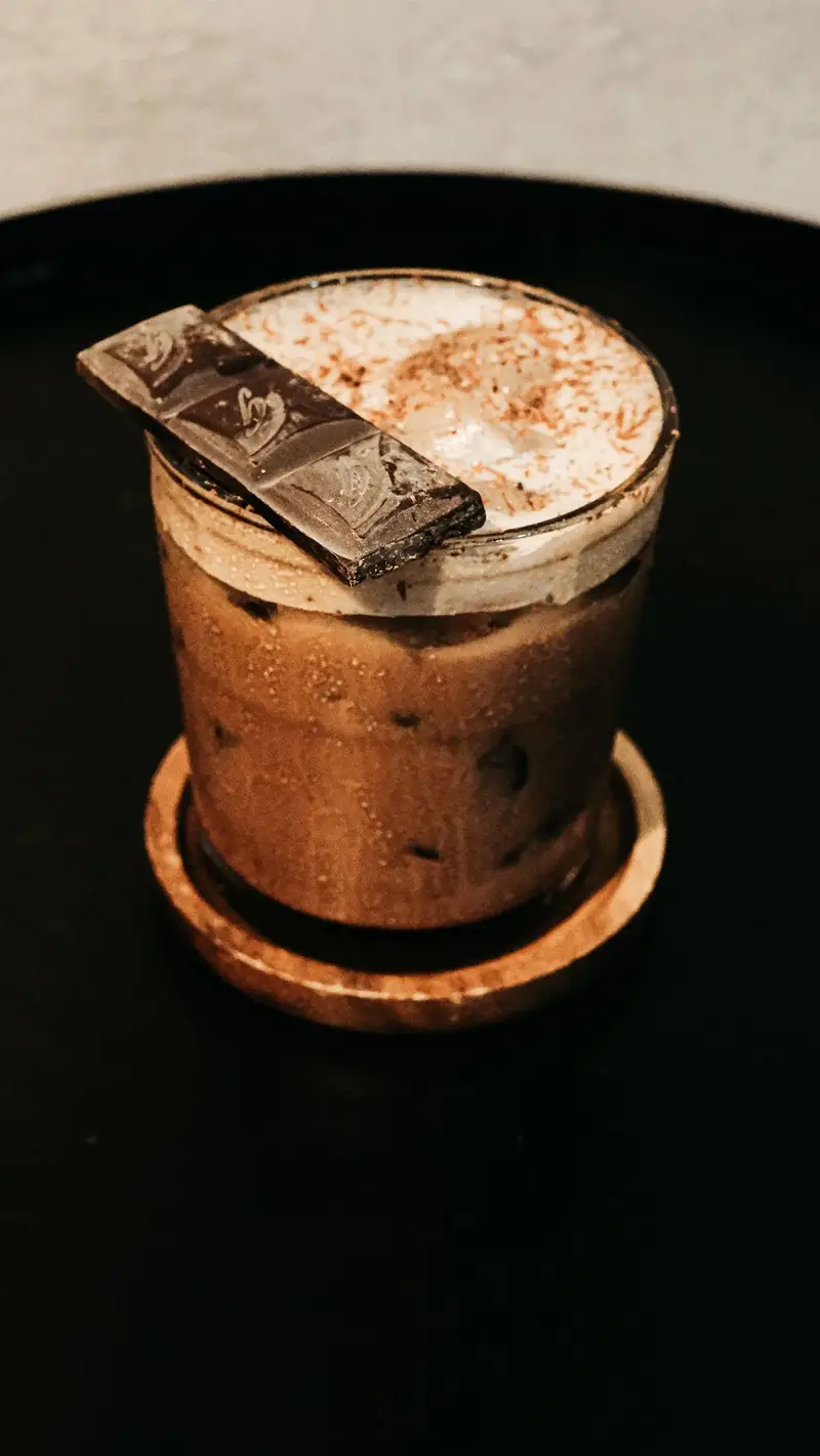 How To Make Chocolate Cold Foam — illustrative photo