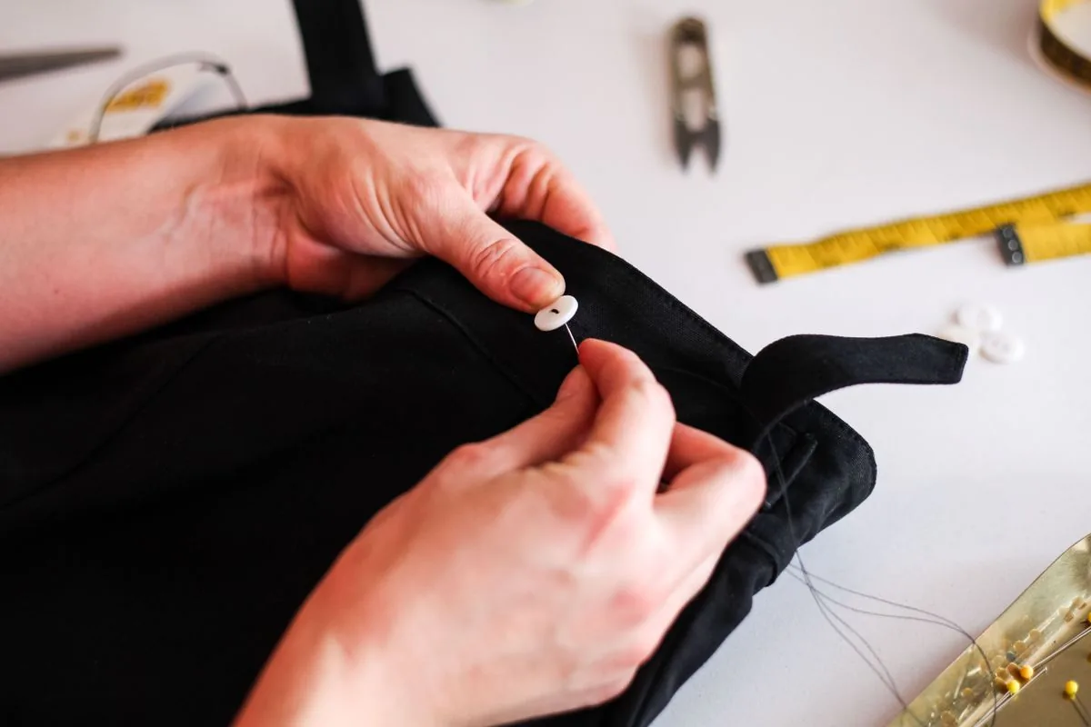 How To Sew A Buttonhole By Hand — illustrative photo