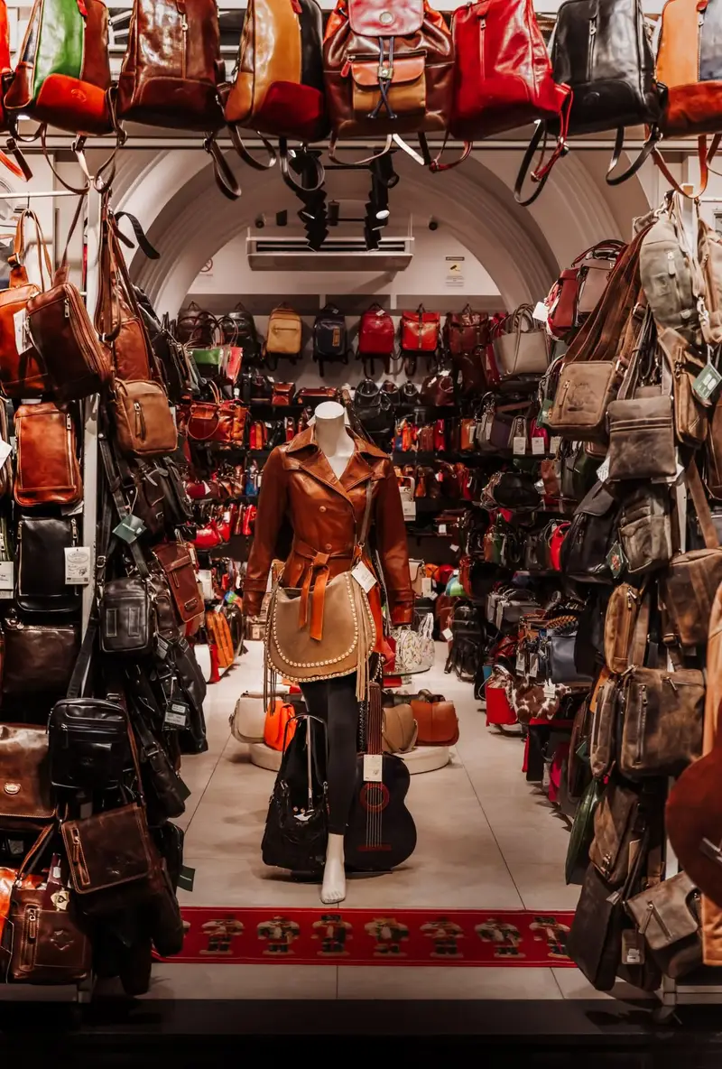 Recycled vs Leather Laptop Bag Durability Compared — illustrative photo