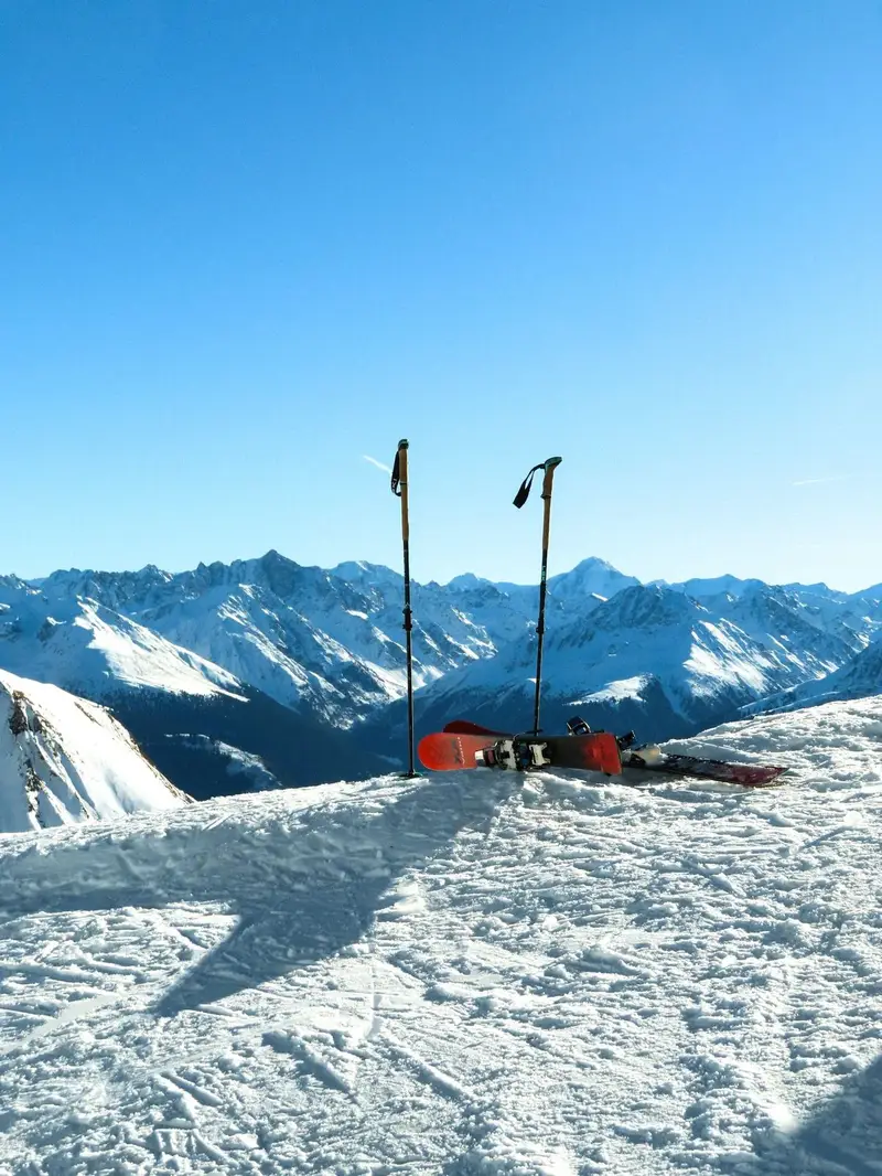 Ski Vs Snowboard For Beginners — illustrative photo