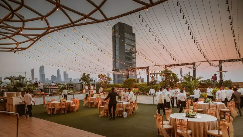 Wedding Venue Deposit And Fee Guide — illustrative photo